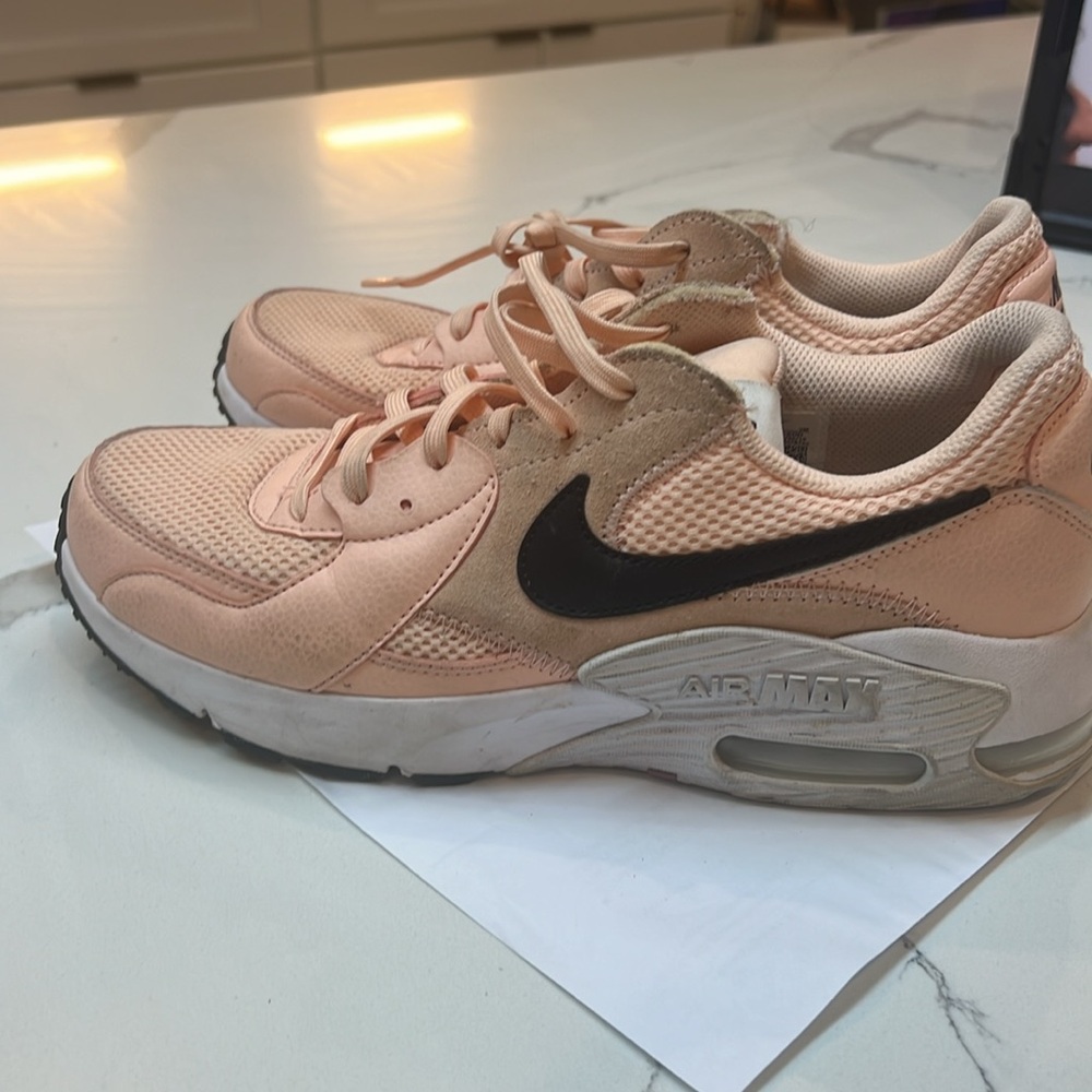Pink/ Peach Nike Air Max size 9.5
